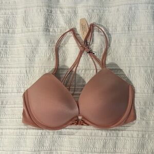 Victorias Secret front-close very sexy push up bra 32D New with Tags.